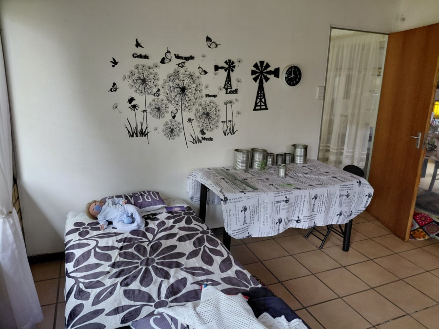 5 Bedroom Property for Sale in Roodekopjes Ah North West